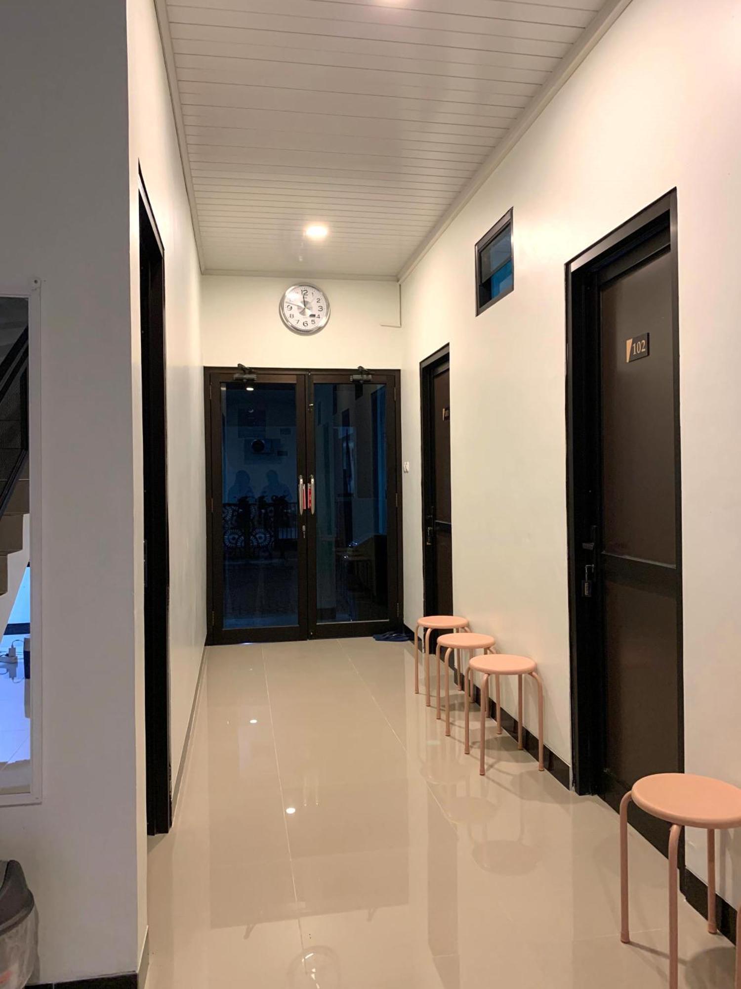 Kusuma Raya Guest House Srondolwetan Екстер'єр фото
